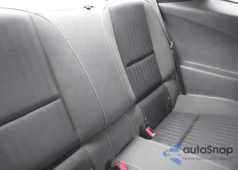 2014 Chevrolet Camaro 1Ls z USA, uszkodzony, nr VIN 2G1FE1E39E9245020